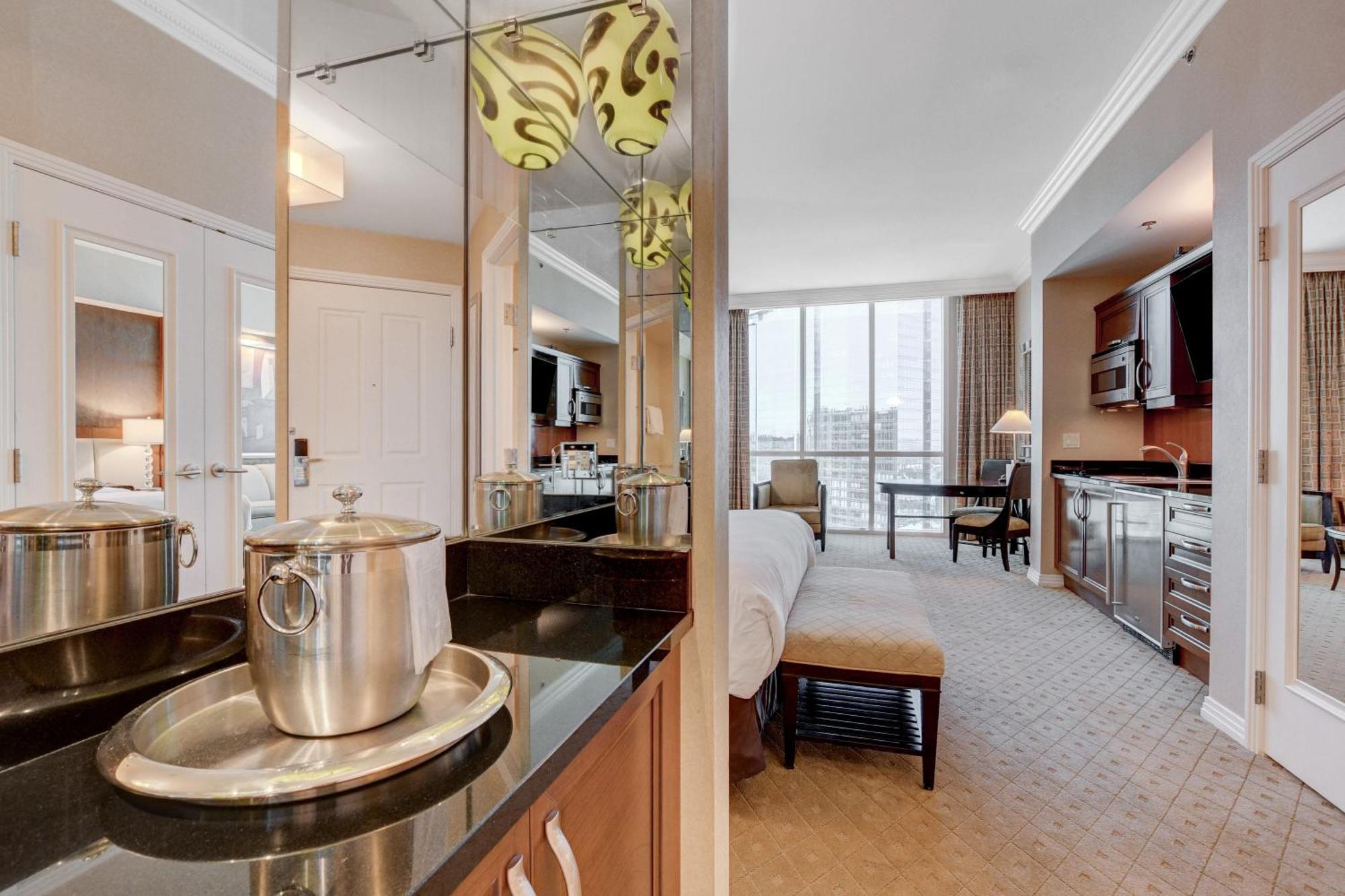 Classic Suite Mgm Signature 25Th Flr Pool View Las Vegas Extérieur photo